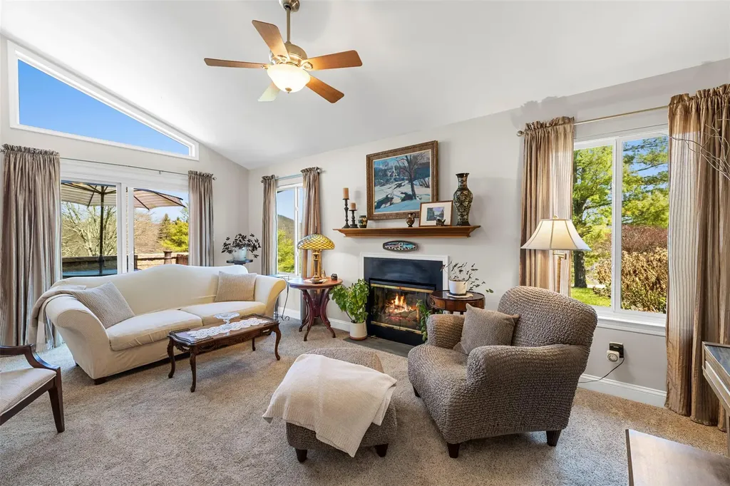 100 Marian Court Warwick NY 10990