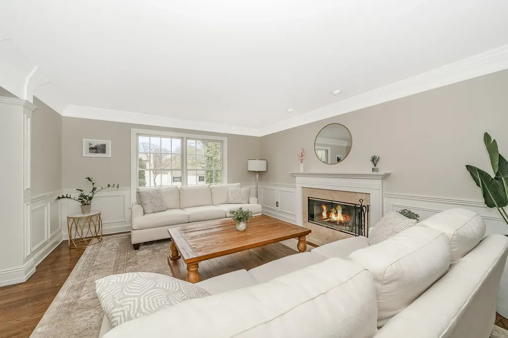 14 Franciscan Lane Smithtown NY 11787