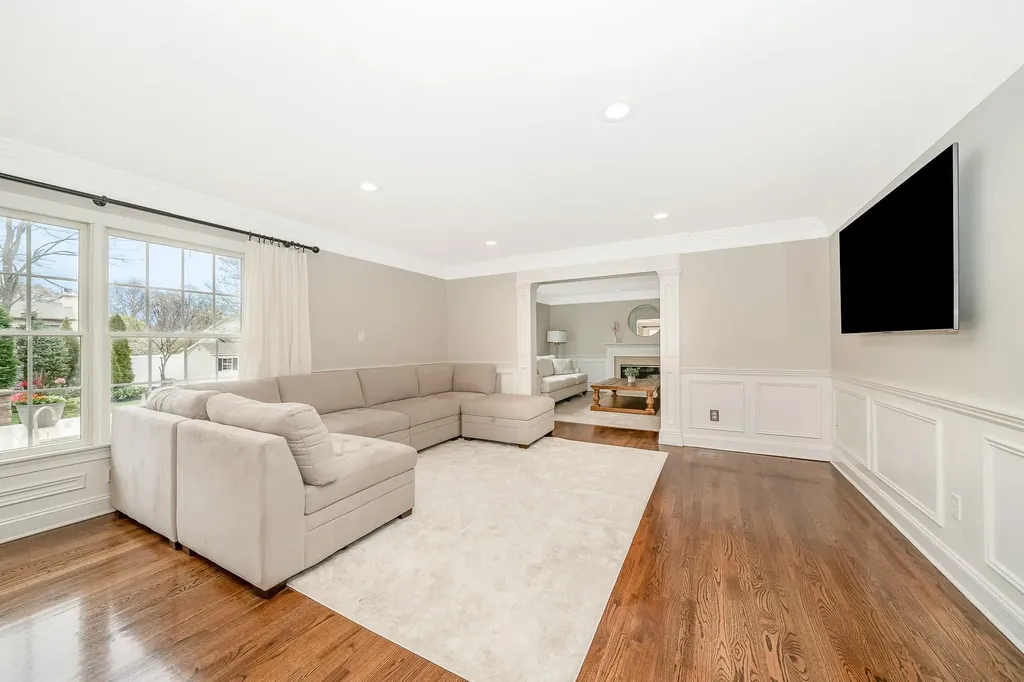 14 Franciscan Lane Smithtown NY 11787