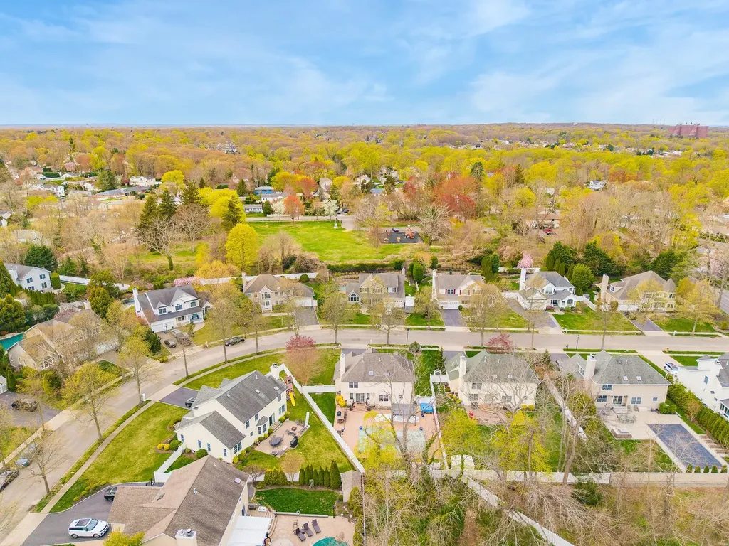 14 Franciscan Lane Smithtown NY 11787