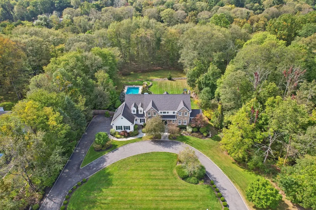 5 Camberra Drive Suffern NY 10901