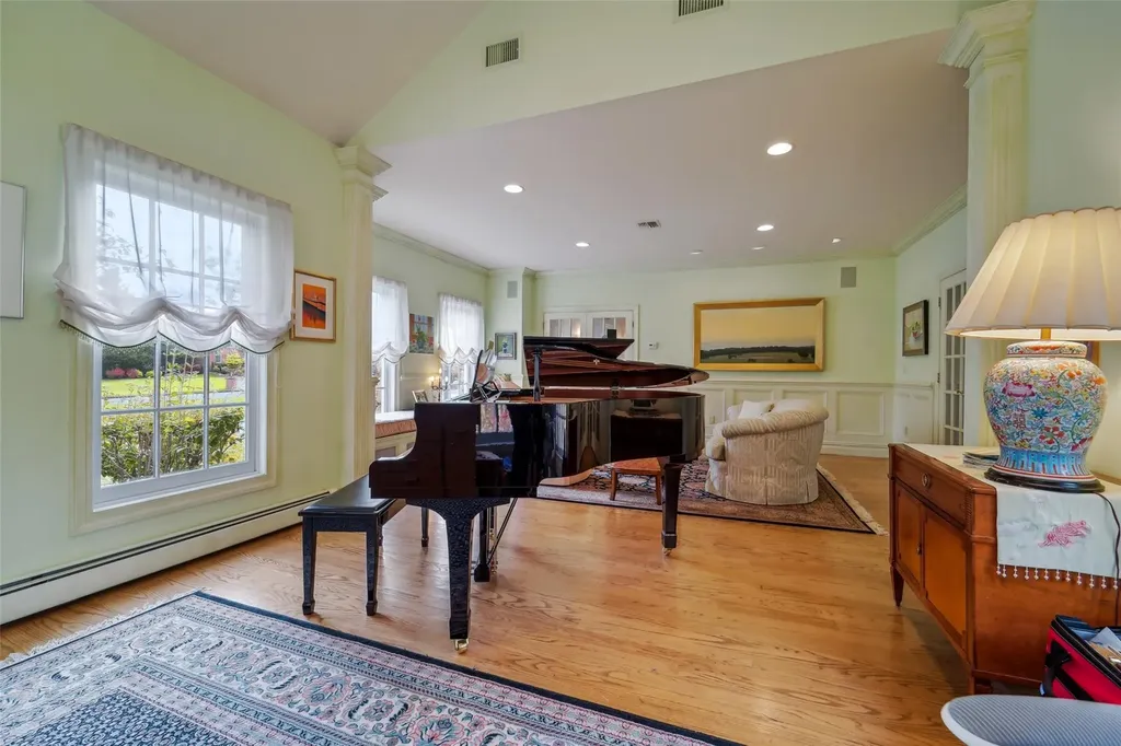 5 Camberra Drive Suffern NY 10901