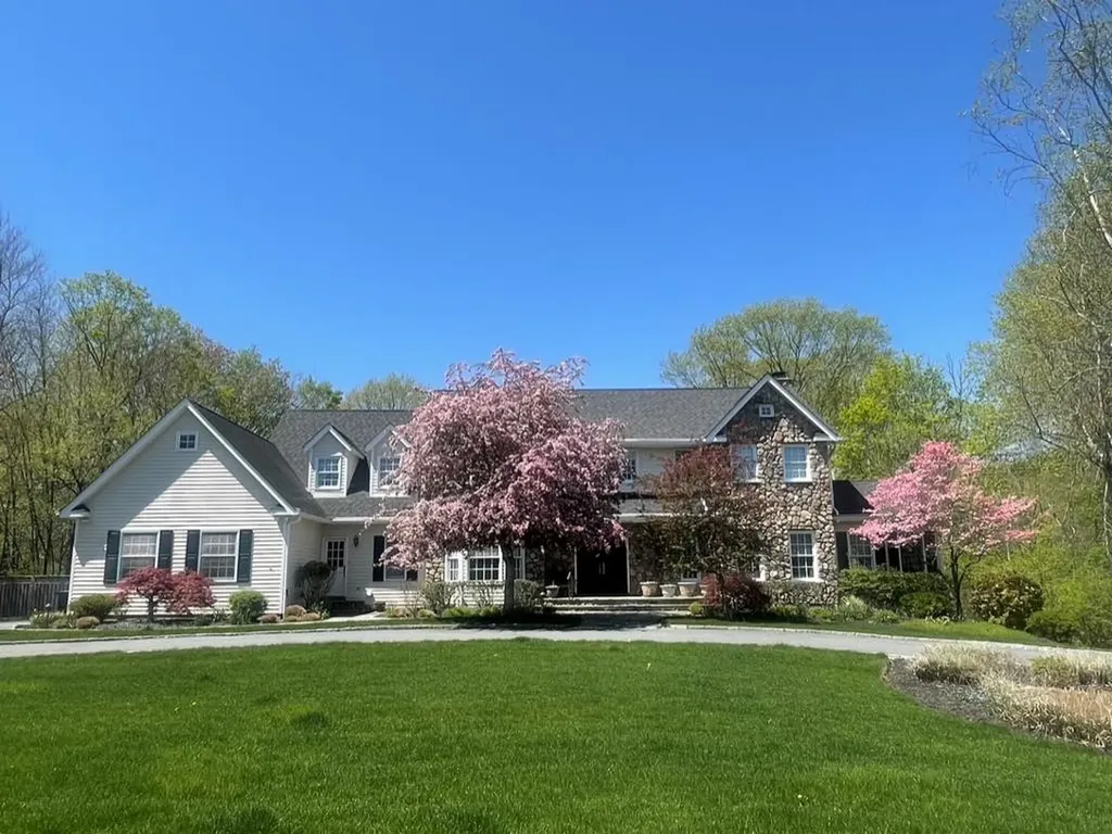 5 Camberra Drive Suffern NY 10901