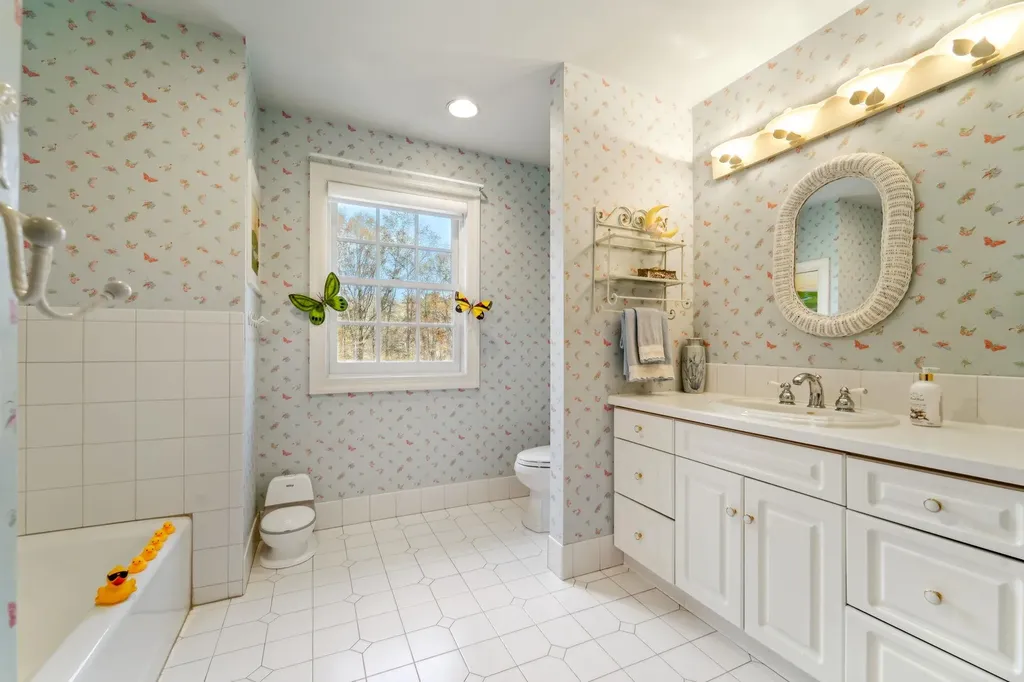 5 Camberra Drive Suffern NY 10901
