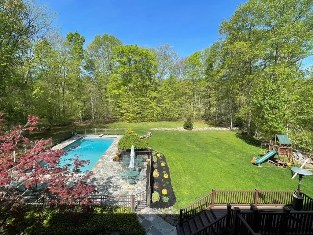 5 Camberra Drive Suffern NY 10901