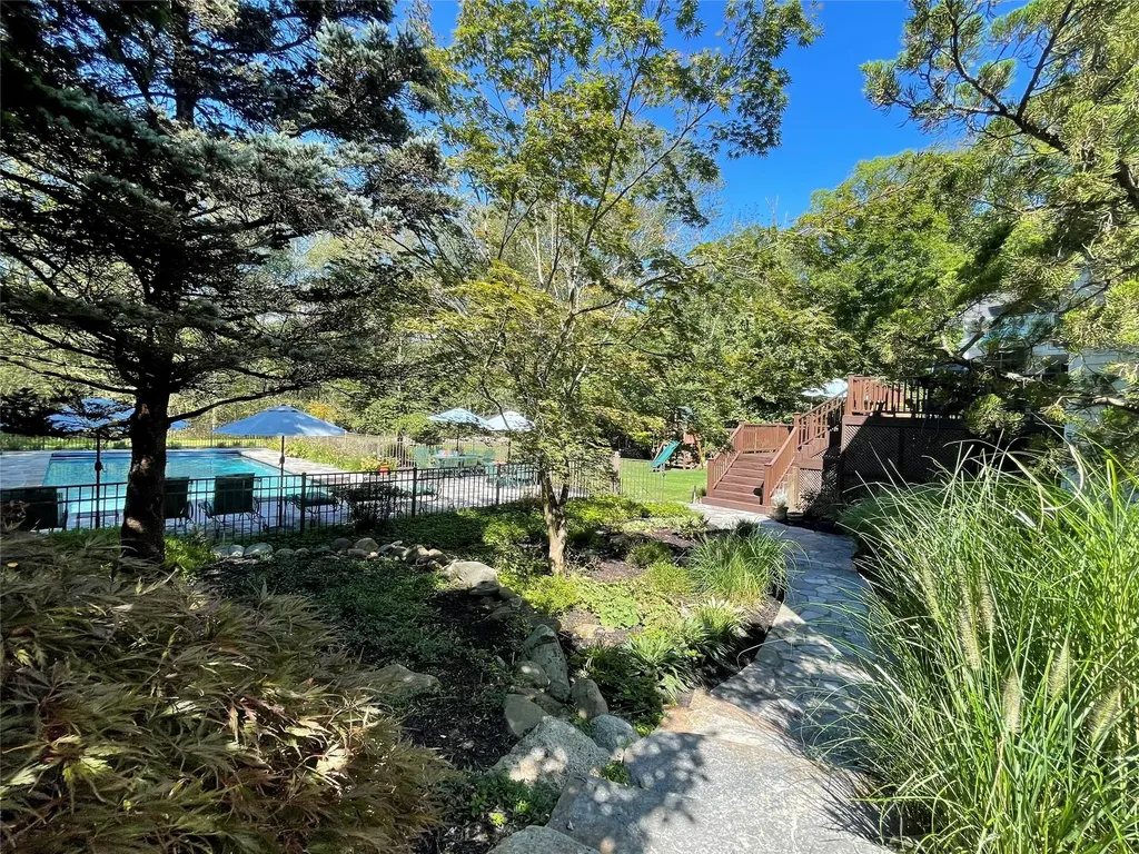 5 Camberra Drive Suffern NY 10901