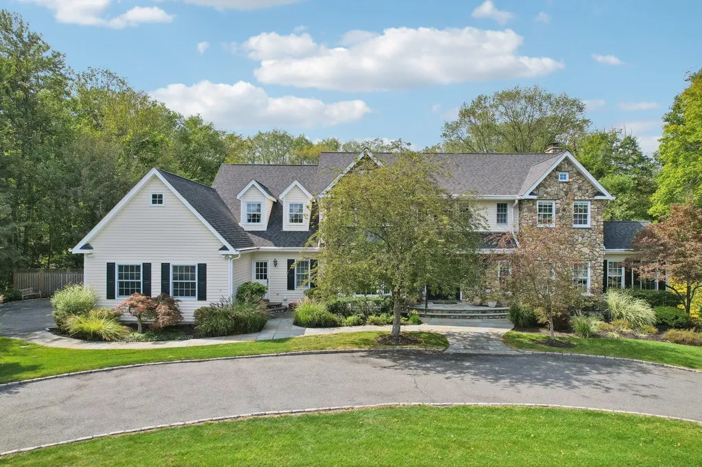 5 Camberra Drive Suffern NY 10901