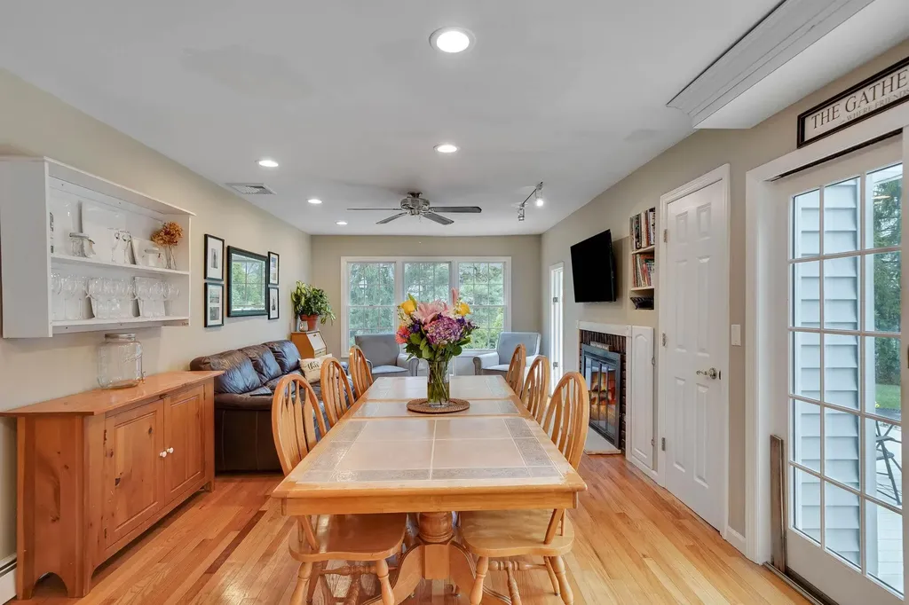 3 Standish Place Smithtown NY 11787
