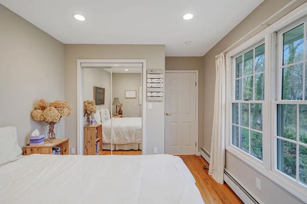 3 Standish Place Smithtown NY 11787