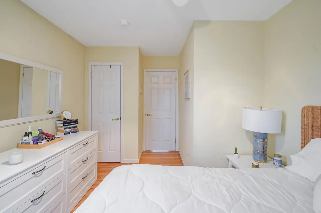 3 Standish Place Smithtown NY 11787
