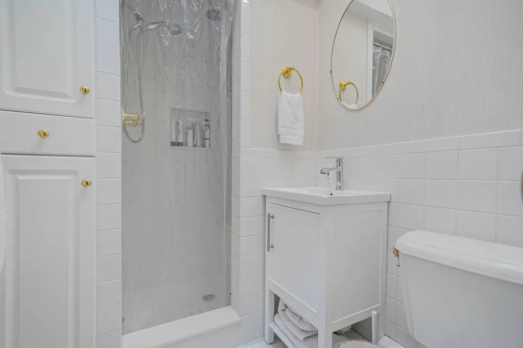 3 Standish Place Smithtown NY 11787