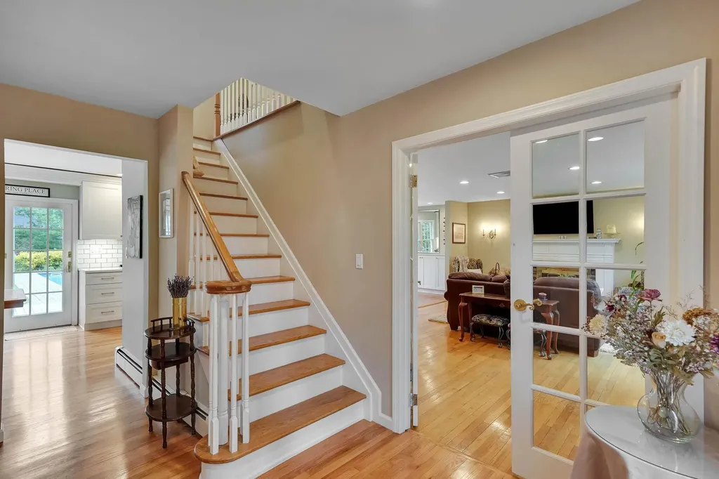 3 Standish Place Smithtown NY 11787