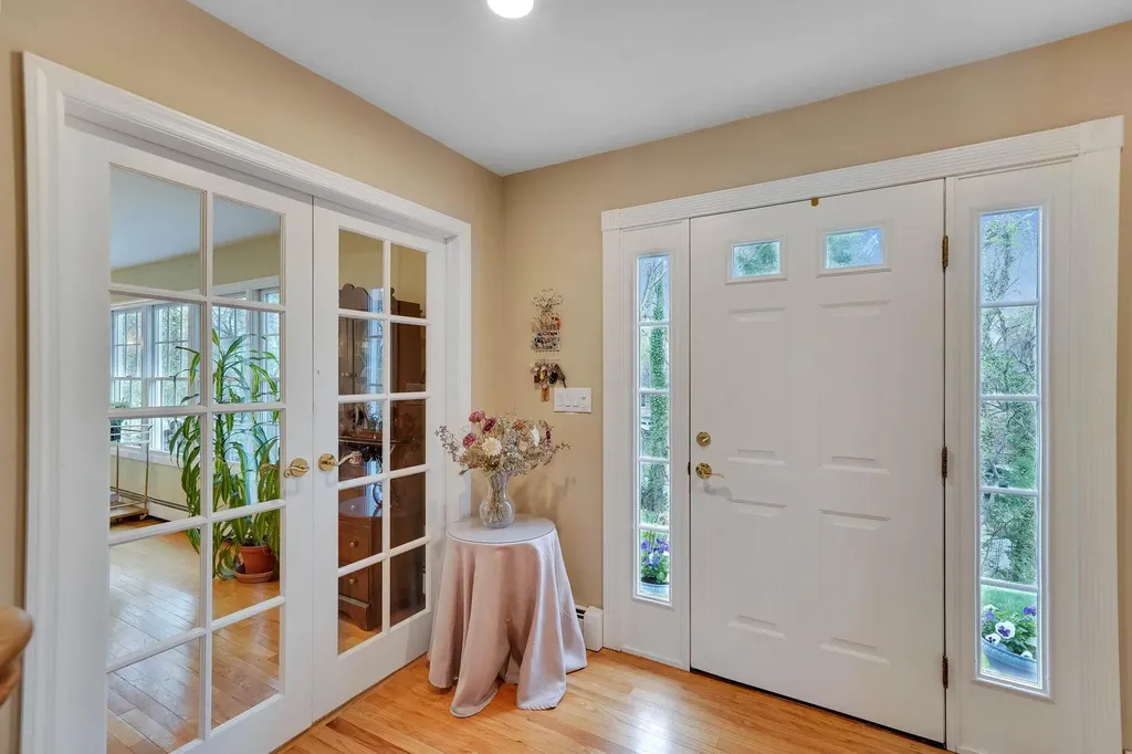 3 Standish Place Smithtown NY 11787