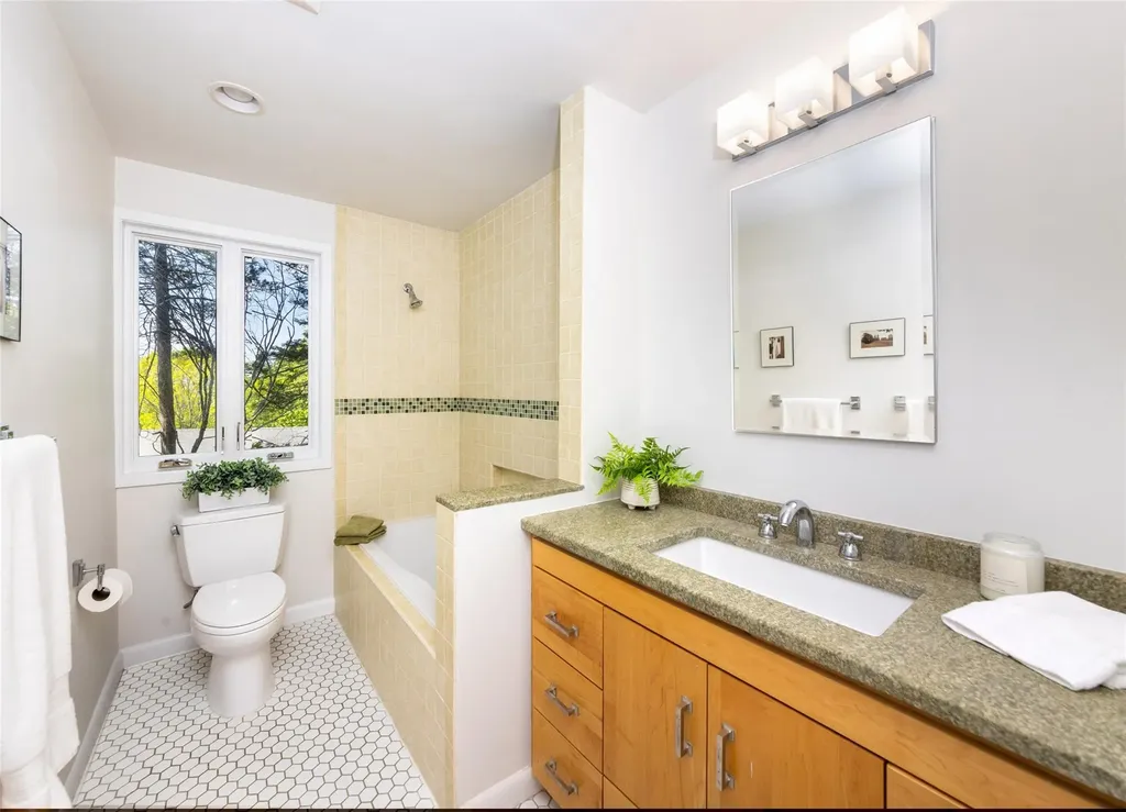 80 Colonial Avenue Dobbs Ferry NY 10522
