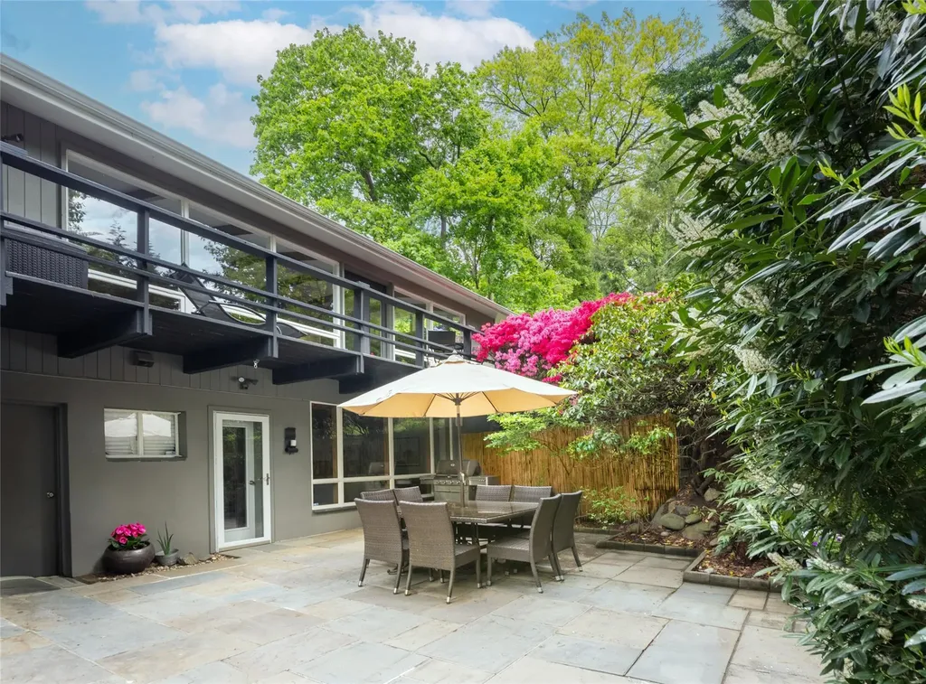 80 Colonial Avenue Dobbs Ferry NY 10522