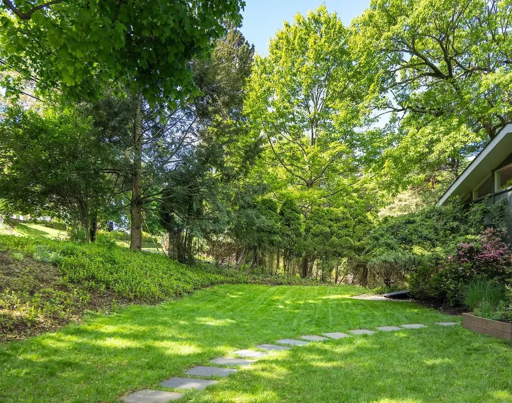 80 Colonial Avenue Dobbs Ferry NY 10522