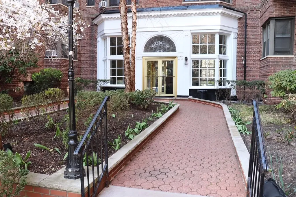 69-40 Yellowstone Boulevard Forest Hills NY 11375