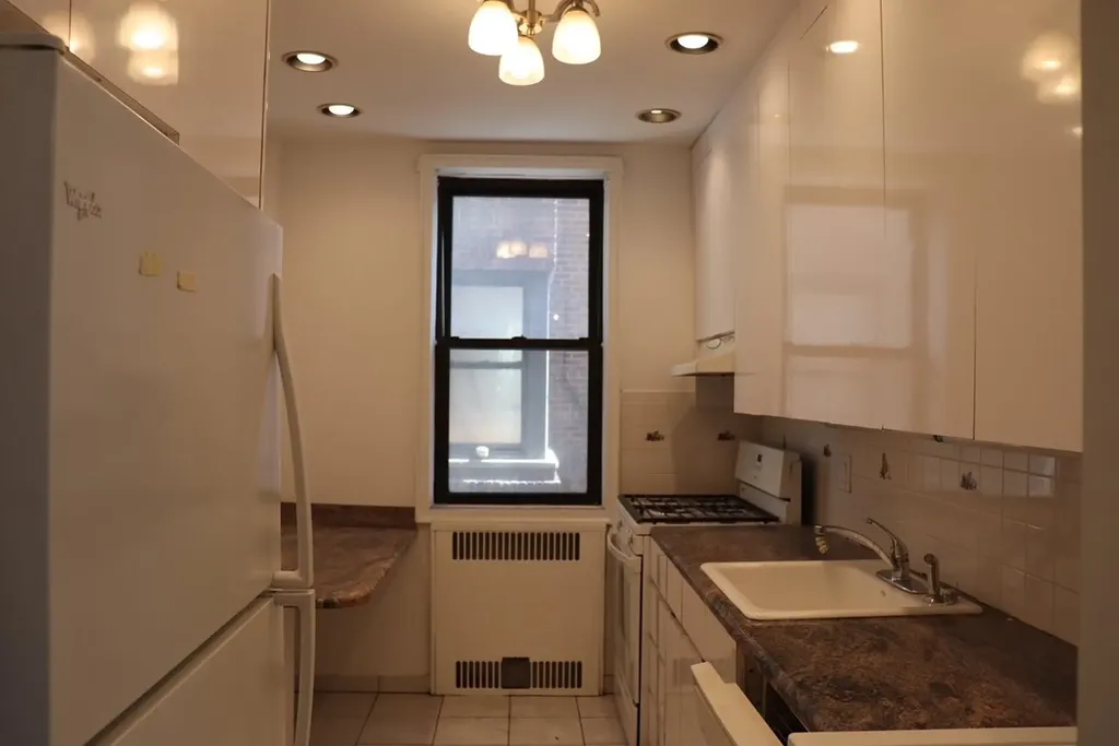 69-40 Yellowstone Boulevard Forest Hills NY 11375