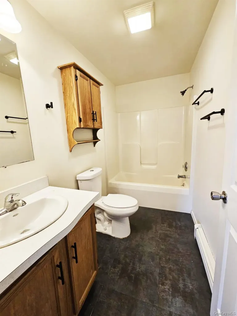 274 Fingar Road Hudson NY 12534