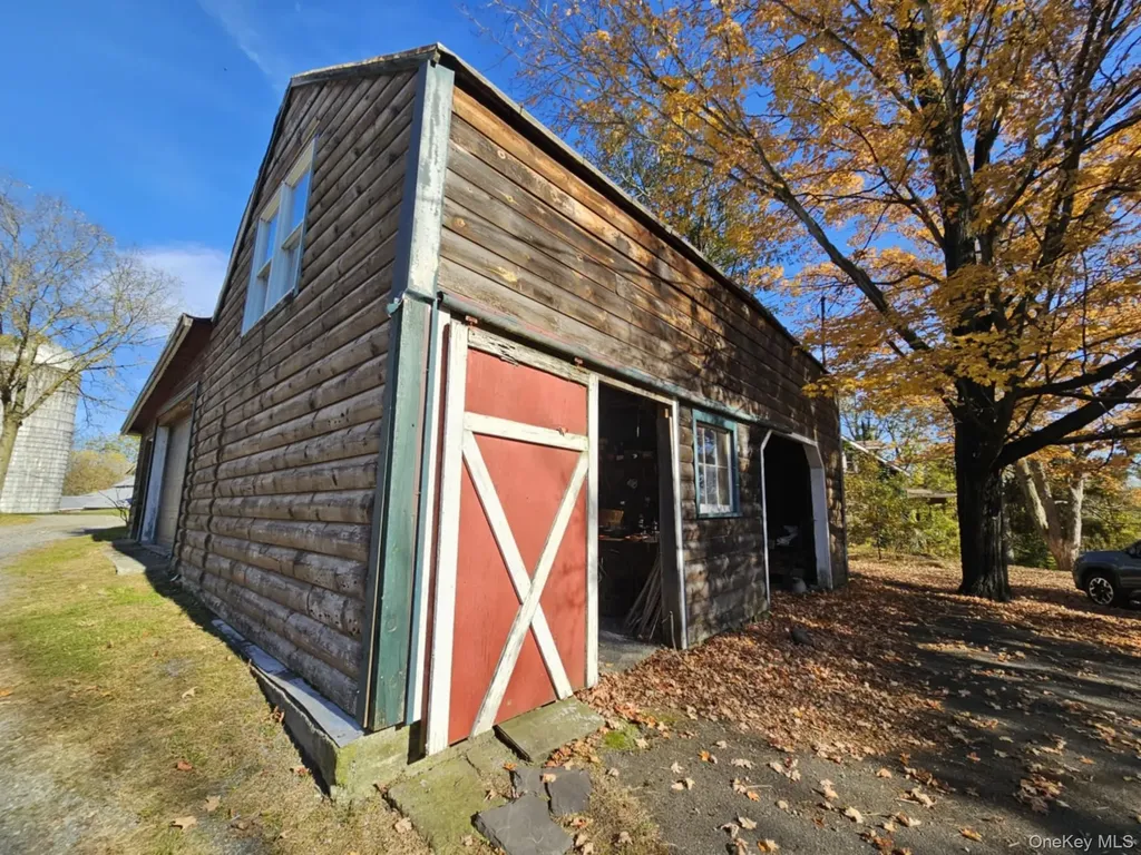 274 Fingar Road Hudson NY 12534