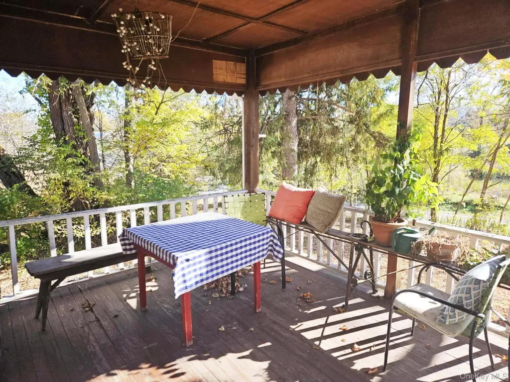 274 Fingar Road Hudson NY 12534