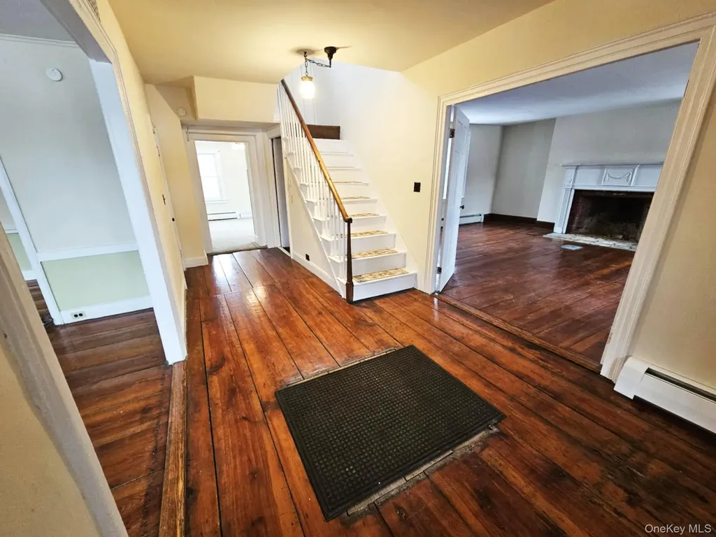 274 Fingar Road Hudson NY 12534