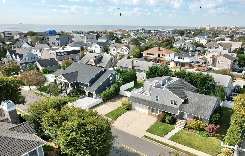 2 Biarritz Street Lido Beach NY 11561