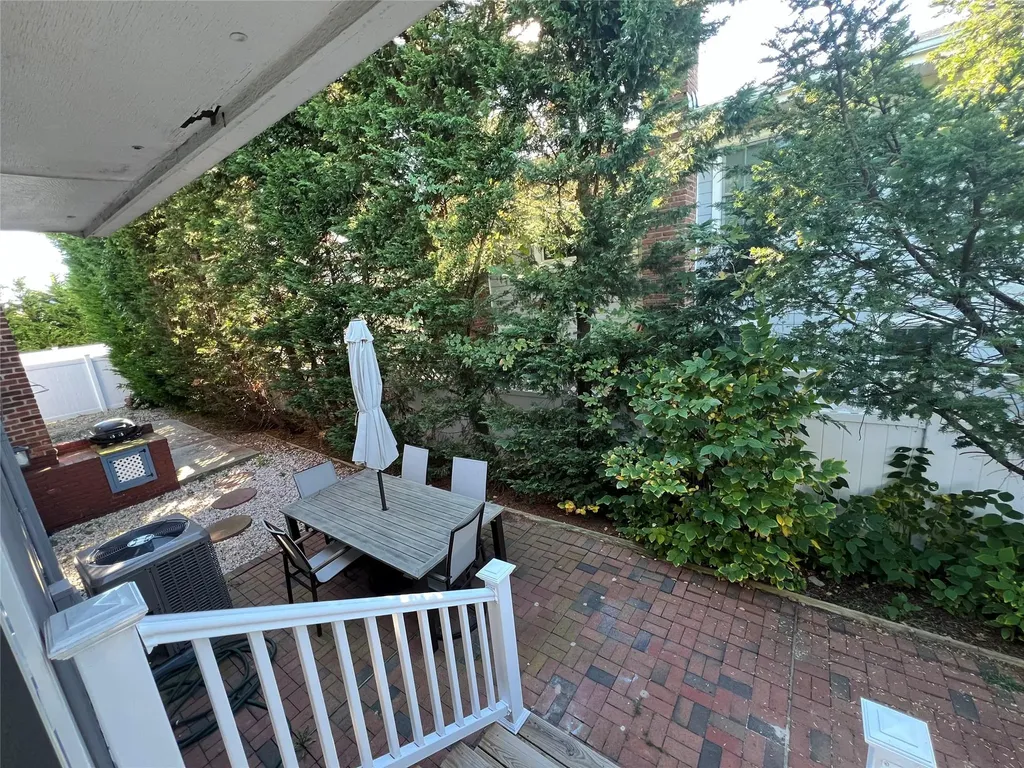 2 Biarritz Street Lido Beach NY 11561