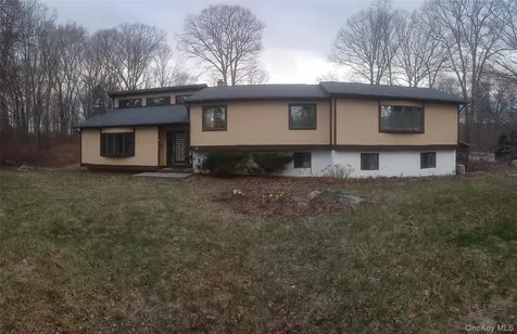 92 Ritter Road Stormville NY 12582