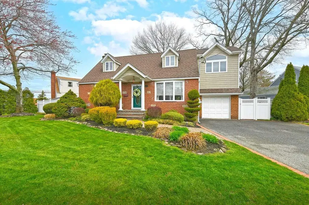 58 Croydon Drive Bellmore NY 11710