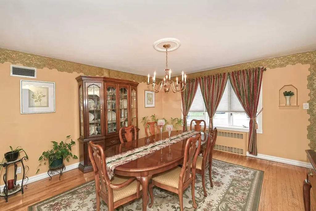 58 Croydon Drive Bellmore NY 11710