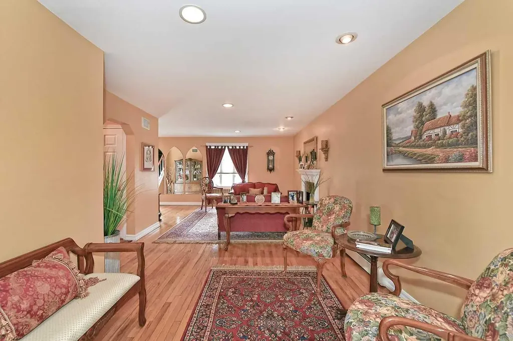 58 Croydon Drive Bellmore NY 11710