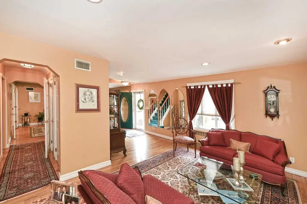 58 Croydon Drive Bellmore NY 11710