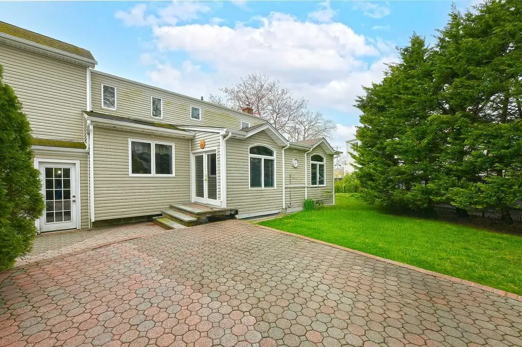 58 Croydon Drive Bellmore NY 11710