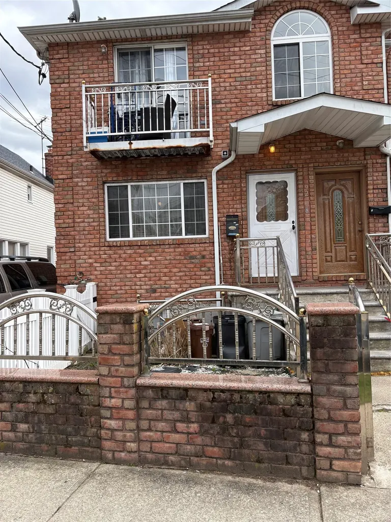 9208 107th Avenue Ozone Park NY 11417