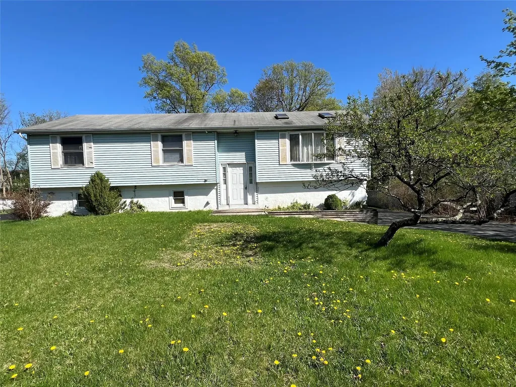 11 Keats Road Middletown NY 10941