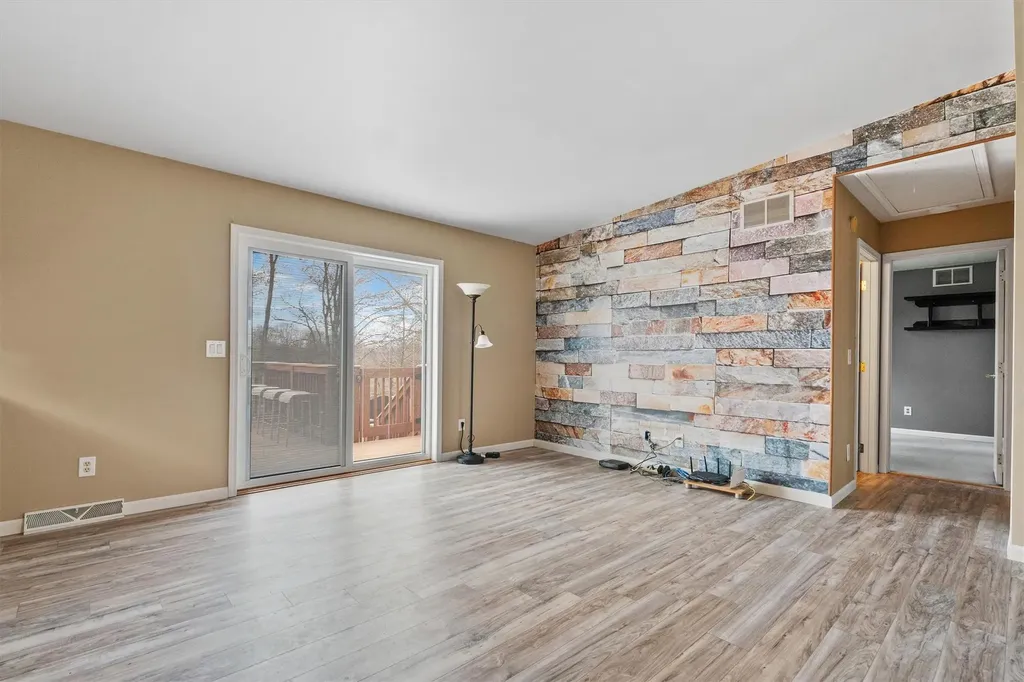 371 Fosler Road Wallkill NY 12589