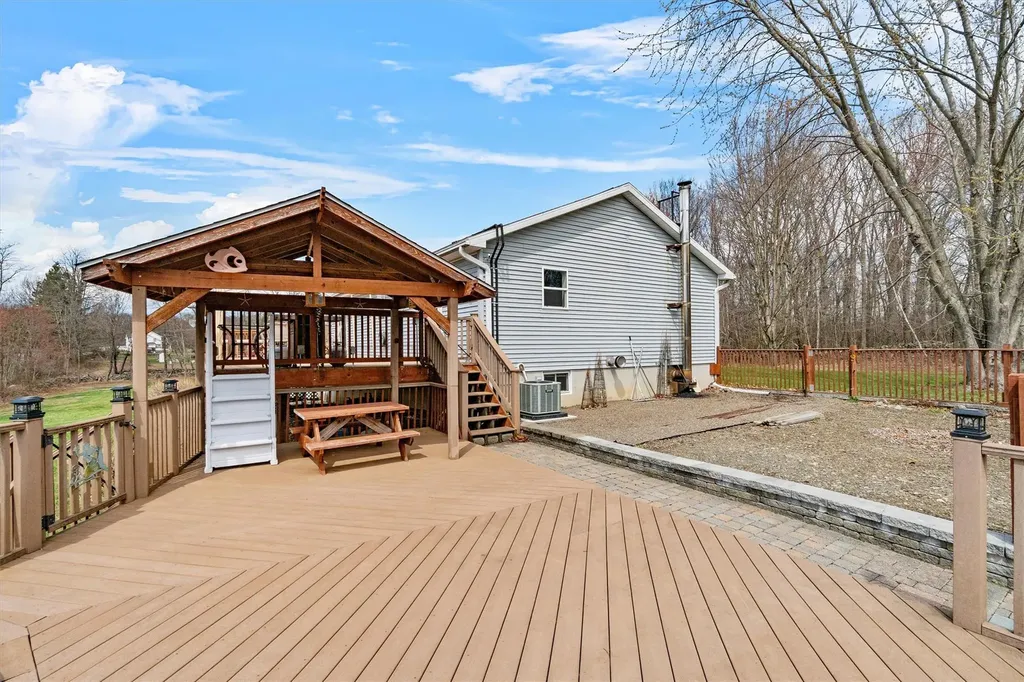 371 Fosler Road Wallkill NY 12589