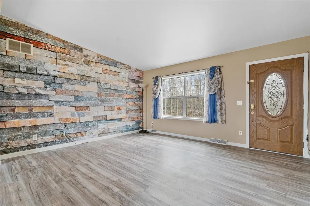 371 Fosler Road Wallkill NY 12589