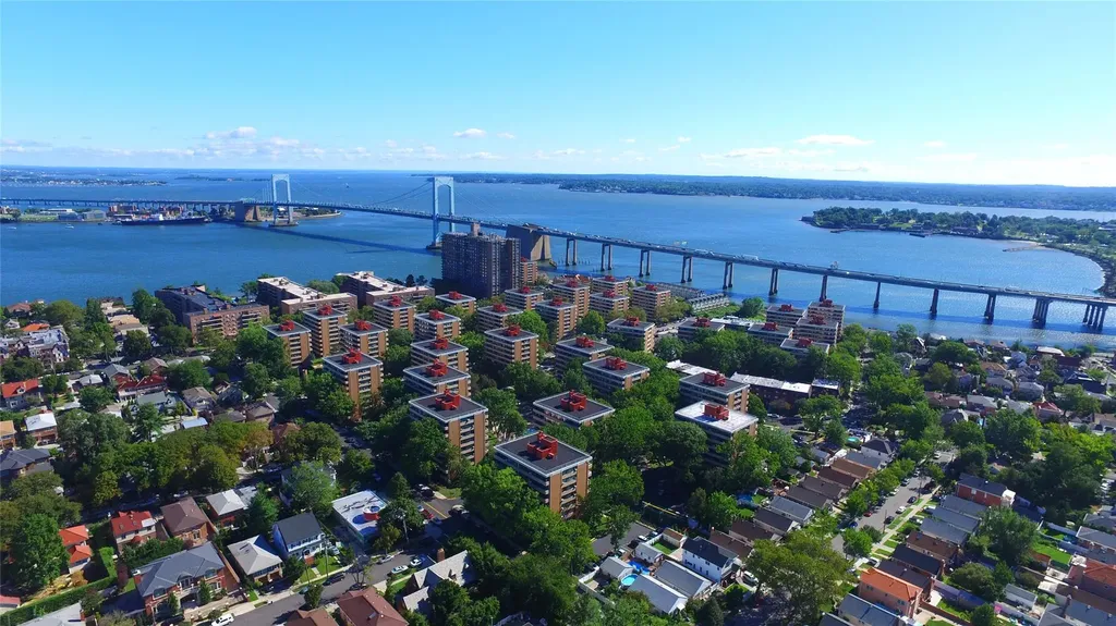 162-40 9th Avenue Beechhurst NY 11357