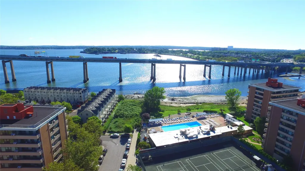 162-40 9th Avenue Beechhurst NY 11357