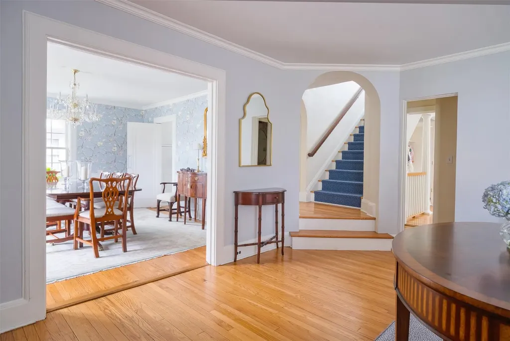 20 Stellar Place Pelham NY 10803