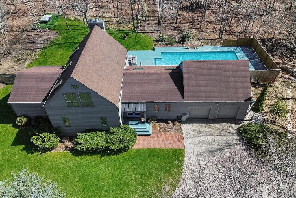211 Red Dirt Road East Hampton NY 11937