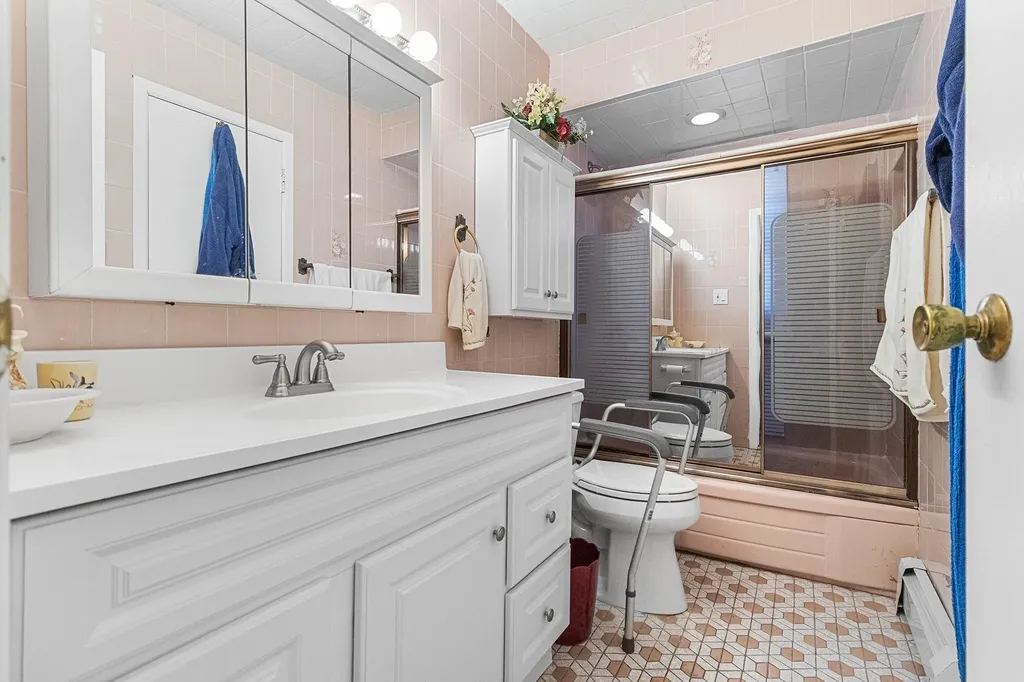 116 Independence Avenue Babylon NY 11702