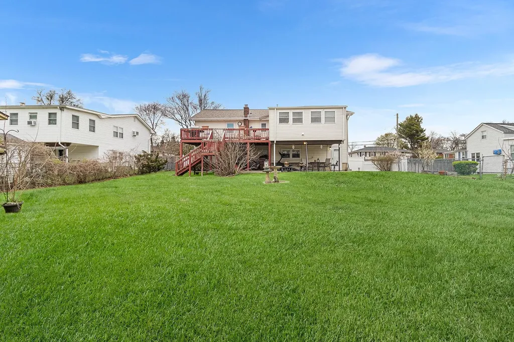 116 Independence Avenue Babylon NY 11702