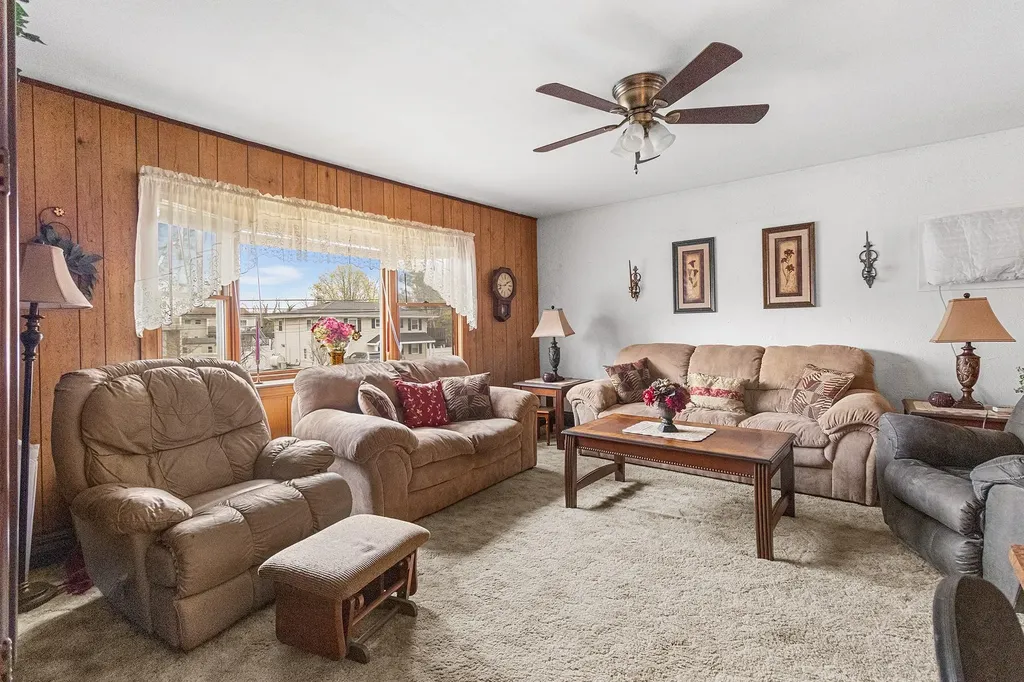 116 Independence Avenue Babylon NY 11702