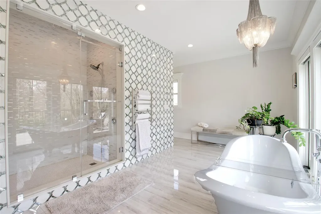72 Wheatley Road Old Westbury NY 11568