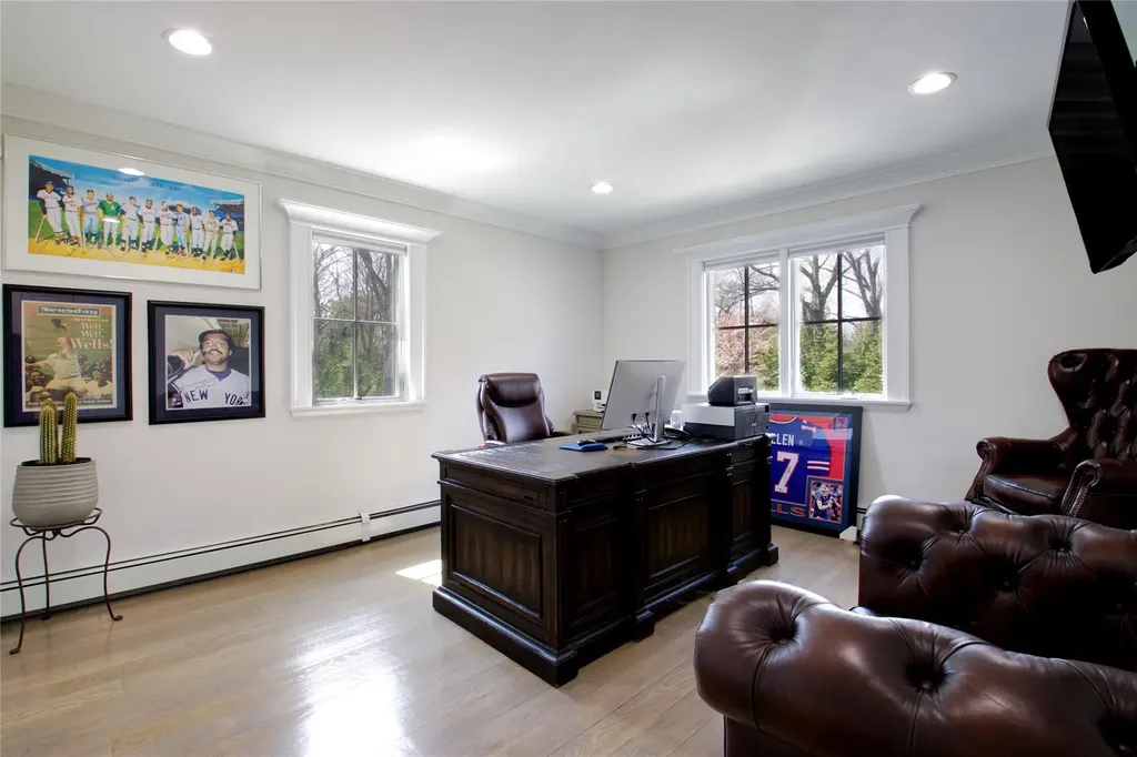 72 Wheatley Road Old Westbury NY 11568