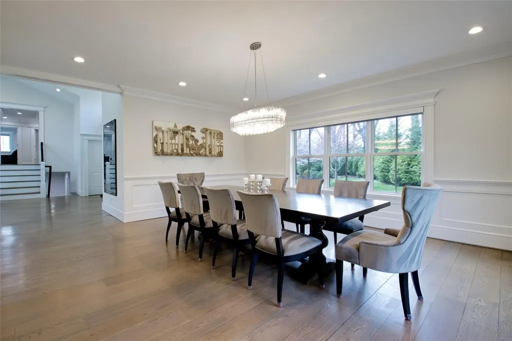 72 Wheatley Road Old Westbury NY 11568
