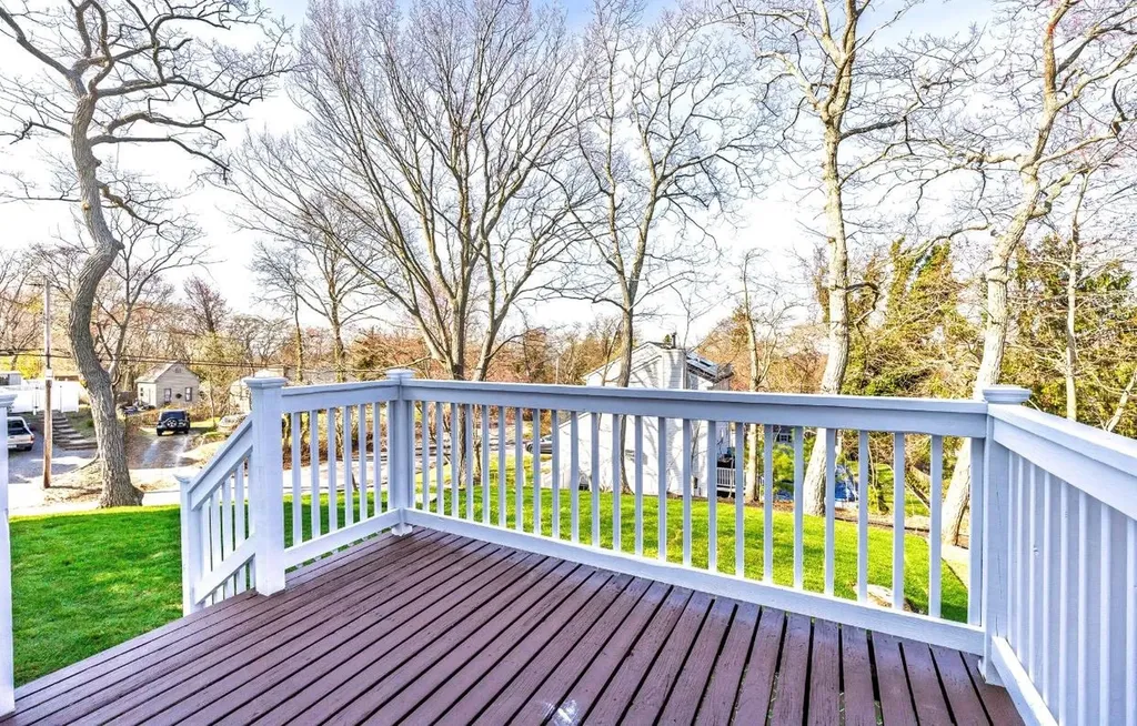 94 Dawn Road Rocky Point NY 11778